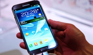 Samsung Galaxy Note II unveiled but no carrier announcement